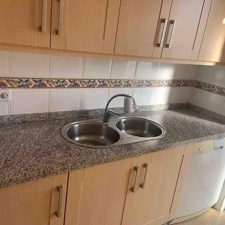 Amazing Beachfront Apt With Jacuzzi, 1 Minute To Beach, 2bdr And 2baths Апартаменты