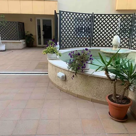 Amazing Beachfront Apt With Jacuzzi, 1 Minute To Beach, 2bdr And 2baths Апартаменты Эстепона